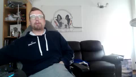 nursefan online show from November 2025 10:36:02 AM