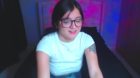 Snapshot of nyahmackenzie chatting on December 2024 07:05:02 PM NyahMackenzie online show from December 2024 07:05:02 PM