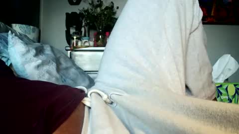 KN online show from March 2025 09:05:02 PM