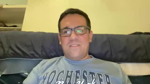 nyc_bk_ online show from December 2025 02:30:01 AM