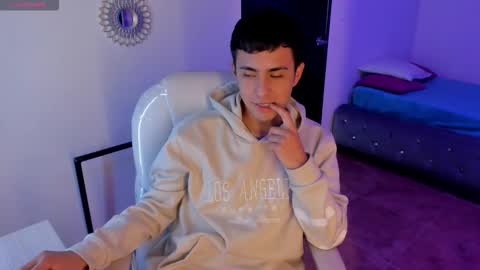 nyko_ds online show from November 2025 04:48:02 AM