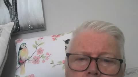 Snapshot of nylonlegs69 chatting on May 2026 12:35:01 PM stockings suspenders mad online show from May 2026 12:35:01 PM