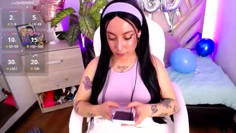 Snapshot of nyx_andria chatting on October 2025 06:18:01 PM Alex . online show from October 2025 06:18:01 PM