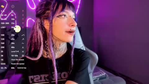 Snapshot of nyx_dolll chatting on January 2026 04:04:02 AM Nyx Doll online show from January 2026 04:04:02 AM