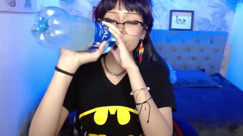 nyxie online show from September 2025 07:39:01 PM