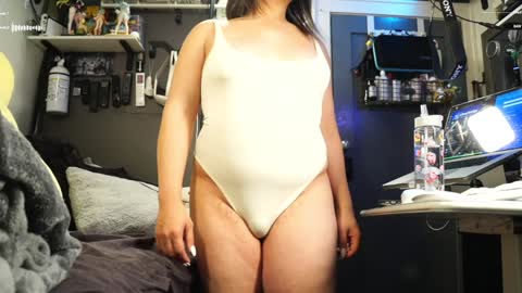 Snapshot of nyxraven chatting on December 2024 09:28:02 AM NyxRaven online show from December 2024 09:28:02 AM