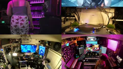 Snapshot of nyxraven chatting on December 2024 10:03:02 PM NyxRaven online show from December 2024 10:03:02 PM