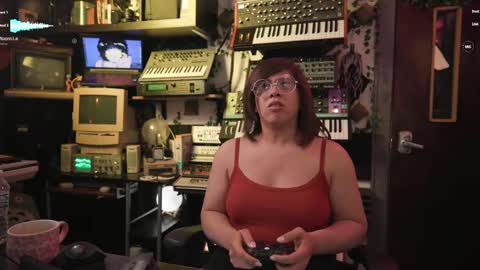 Snapshot of nyxraven chatting on February 2025 12:28:01 AM NyxRaven online show from February 2025 12:28:01 AM