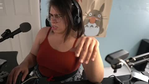 Snapshot of nyxraven chatting on February 2025 06:15:02 AM NyxRaven online show from February 2025 06:15:02 AM