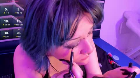 Nyx  online show from January 2026 06:35:01 PM