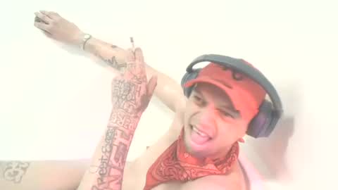 Snapshot of nzwgtn chatting on November 2025 06:46:02 AM nzwgtn online show from November 2025 06:46:02 AM