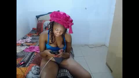 Snapshot of obsessedmimi chatting on February 2026 10:08:02 PM obsessedmimi online show from February 2026 10:08:02 PM