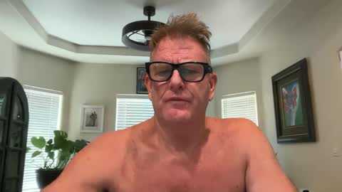 SimplyUs online show from September 2025 10:10:02 PM