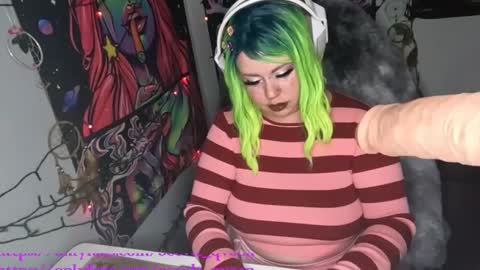 Snapshot of occvlt_qveen chatting on December 2024 07:01:01 AM occvlt qveen online show from December 2024 07:01:01 AM