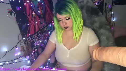 Snapshot of occvlt_qveen chatting on February 2025 06:21:01 AM occvlt qveen online show from February 2025 06:21:01 AM