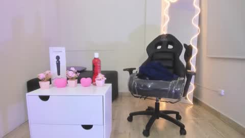 ocean_tay online show from October 2025 11:18:02 AM