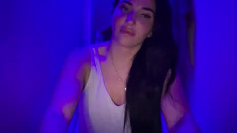 Snapshot of oceanxalara22_xo chatting on October 2025 02:31:02 AM A L A R A online show from October 2025 02:31:02 AM