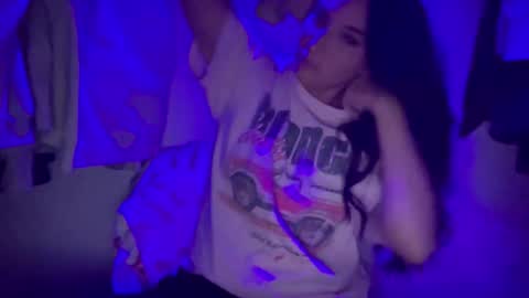 Snapshot of oceanxalara22_xo chatting on November 2025 03:34:01 AM A L A R A online show from November 2025 03:34:01 AM