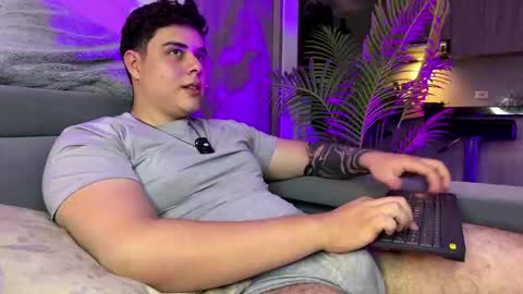 Snapshot of odin_blake chatting on November 2025 02:20:01 AM ODIN online show from November 2025 02:20:01 AM