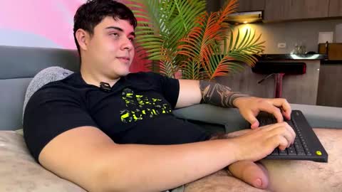 Snapshot of odin_blake chatting on December 2025 12:18:01 AM ODIN online show from December 2025 12:18:01 AM