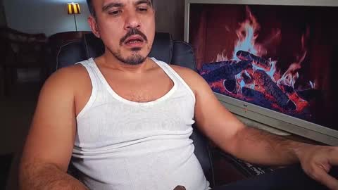 Snapshot of officeman7 chatting on December 2024 08:17:02 PM officeman7 online show from December 2024 08:17:02 PM