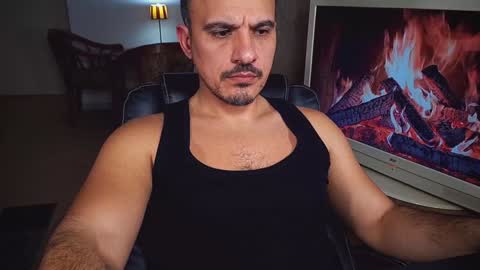 Snapshot of officeman7 chatting on January 2025 04:07:01 PM officeman7 online show from January 2025 04:07:01 PM