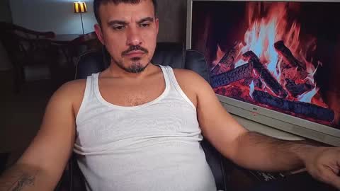 Snapshot of officeman7 chatting on February 2025 04:32:02 PM officeman7 online show from February 2025 04:32:02 PM