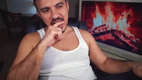 Snapshot of officeman7 chatting on February 2025 08:31:01 PM officeman7 online show from February 2025 08:31:01 PM