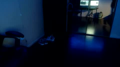 Snapshot of officialmoneyxxx chatting on January 2026 09:36:02 AM Money online show from January 2026 09:36:02 AM