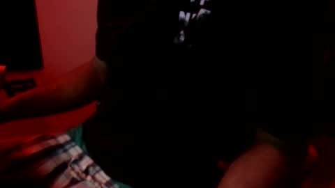 Snapshot of officialmoneyxxx chatting on February 2026 01:07:01 PM Money online show from February 2026 01:07:01 PM