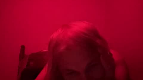 Snapshot of ohellesbells chatting on May 2026 09:24:01 AM ohellesbells online show from May 2026 09:24:01 AM