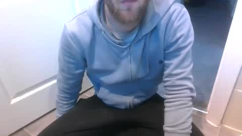 TheDee online show from November 2025 03:23:02 PM