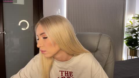 Emma online show from February 2026 01:09:02 AM