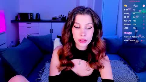 Light  online show from November 2025 07:03:01 PM