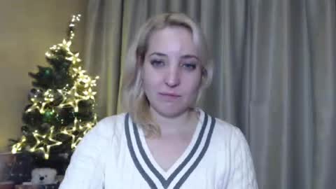 Snapshot of ohsweetmari chatting on December 2024 06:05:02 PM Mari online show from December 2024 06:05:02 PM