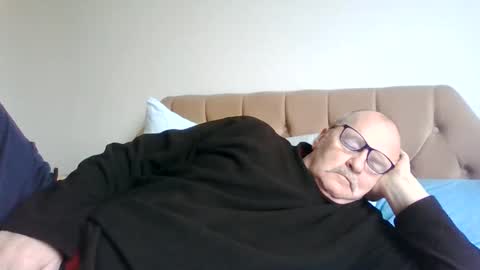 old_fkr online show from December 2024 01:58:01 PM