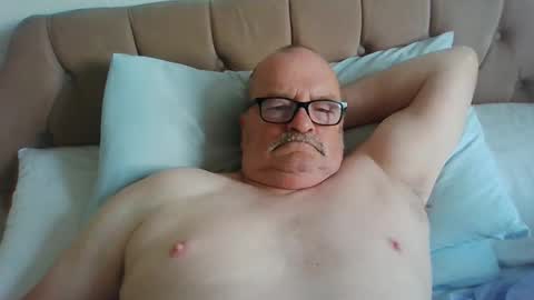 old_fkrr_ online show from October 2025 08:34:02 AM