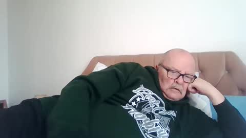 old_fkrr_ online show from December 2025 11:04:01 AM