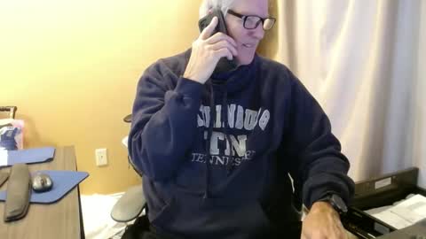 Snapshot of olderandwiser chatting on December 2024 05:22:01 PM Older and Wiser online show from December 2024 05:22:01 PM