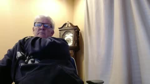 Snapshot of olderandwiser chatting on December 2024 10:11:01 PM Older and Wiser online show from December 2024 10:11:01 PM