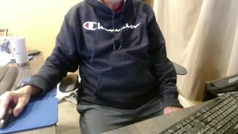 Snapshot of olderandwiser chatting on December 2024 05:26:01 AM Older and Wiser online show from December 2024 05:26:01 AM
