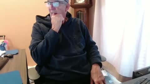 Snapshot of olderandwiser chatting on January 2025 03:51:02 PM Older and Wiser online show from January 2025 03:51:02 PM