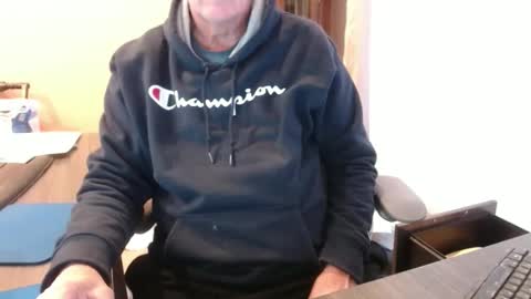 Snapshot of olderandwiser chatting on January 2025 08:13:02 PM Older and Wiser online show from January 2025 08:13:02 PM