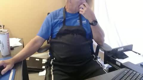 Snapshot of olderandwiser chatting on September 2025 05:35:01 PM Older and Wiser online show from September 2025 05:35:01 PM