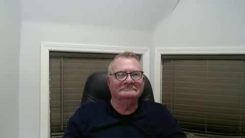 oldguybigd online show from November 2025 04:36:01 AM