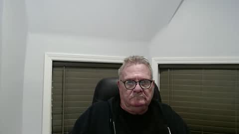 oldguybigd online show from January 2026 05:01:02 AM