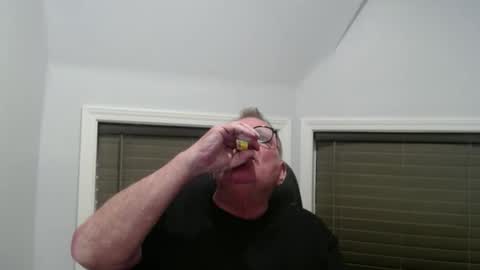 oldguybigd online show from April 2026 05:14:02 AM