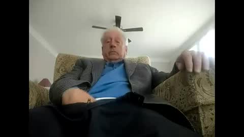 Snapshot of oldsubman chatting on February 2025 04:00:02 PM oldsubman online show from February 2025 04:00:02 PM