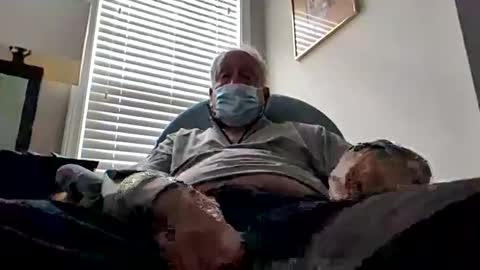 Snapshot of oldsubman chatting on October 2025 04:05:01 PM oldsubman online show from October 2025 04:05:01 PM