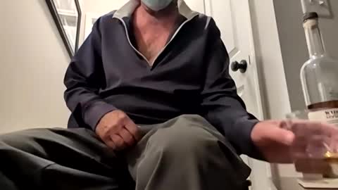 Snapshot of oldsubman chatting on November 2025 11:32:02 PM oldsubman online show from November 2025 11:32:02 PM